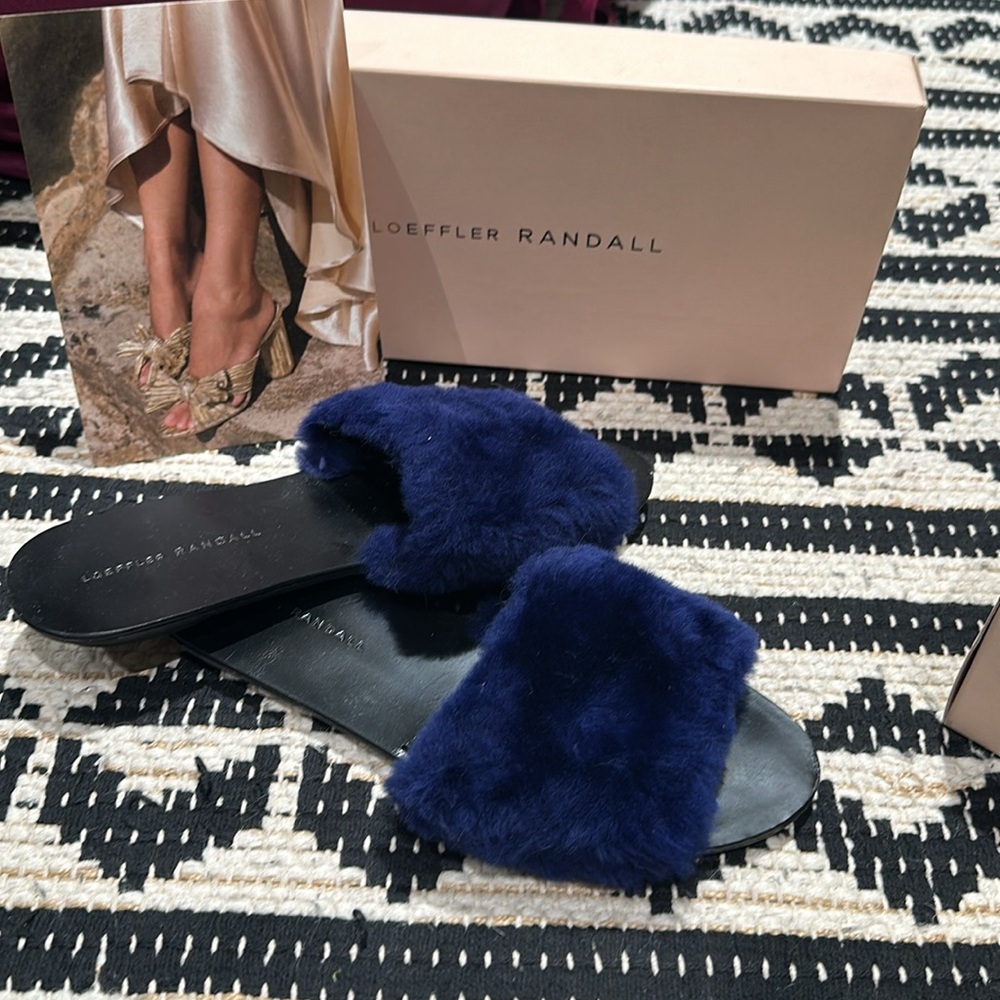 LOEFFLER RANDALL Navy Isabel Dyed Shearling Slide Sandals - Picture 2 of 4